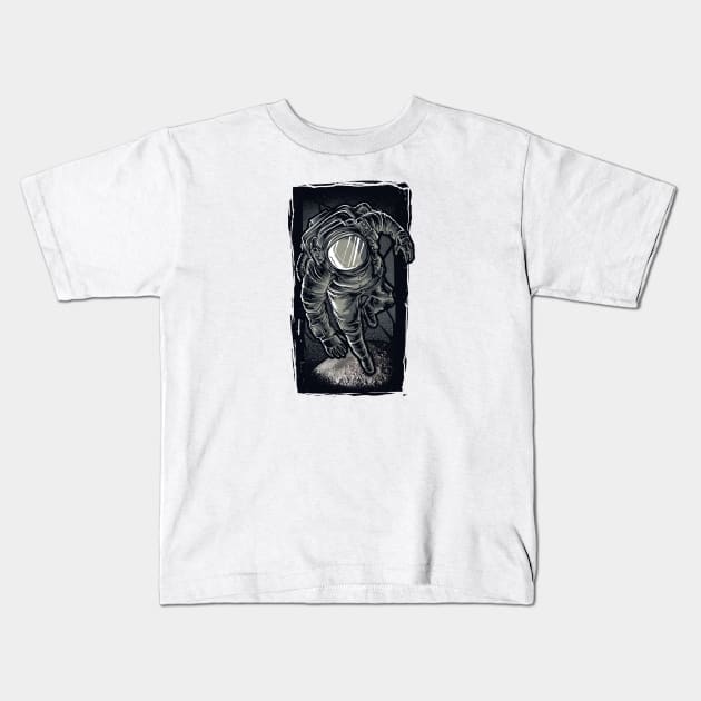 Solo Astronaut Space love - Moon Lovers Kids T-Shirt by DanDesigns